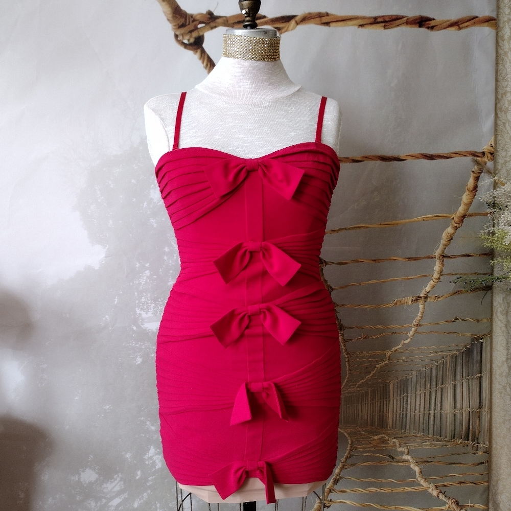 BCBG MAX AZRIA Red bodycon dress